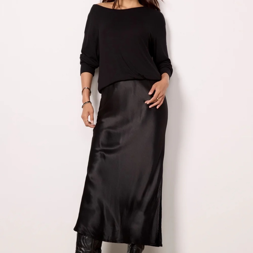 Michael Stars • Nadia Mixed Fabric Midi Dress in‎ Black